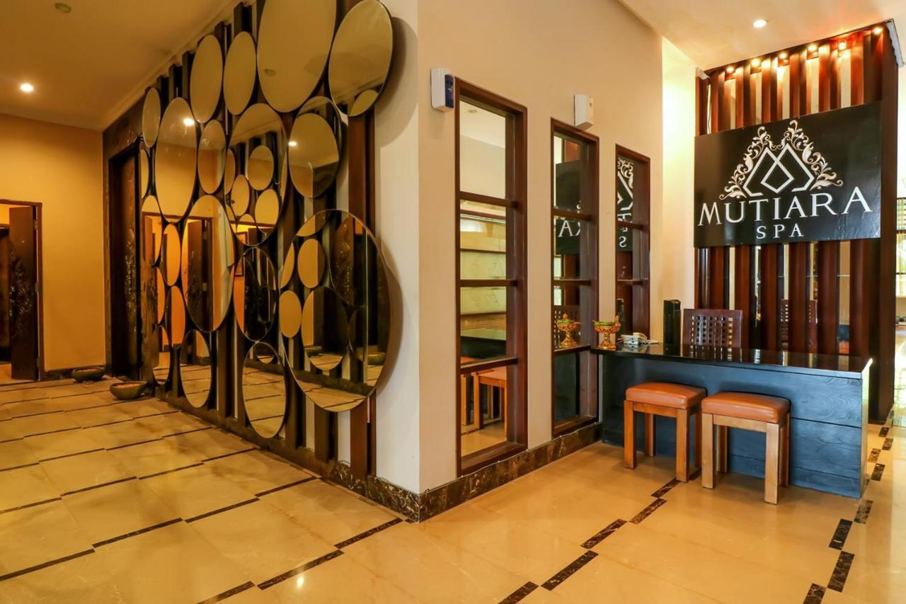 Capital O 2114 Grand Jimbaran Boutique Hotel Exterior photo