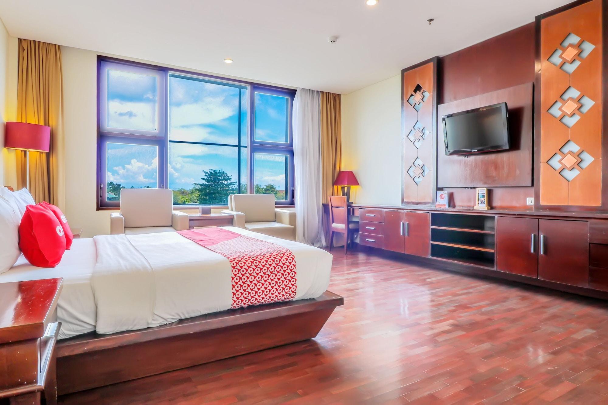 Capital O 2114 Grand Jimbaran Boutique Hotel Exterior photo